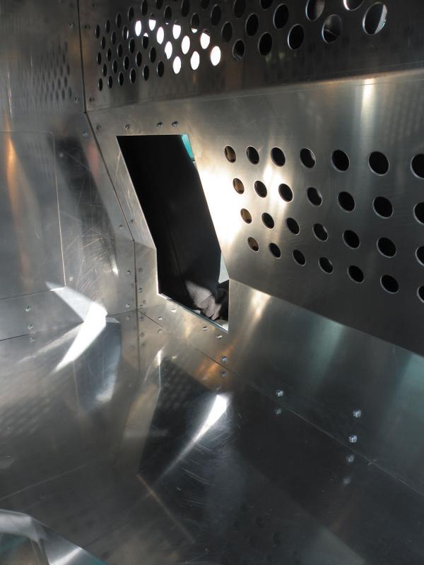 Single Dog Kennel - Easy to Clean - D and R Electronics